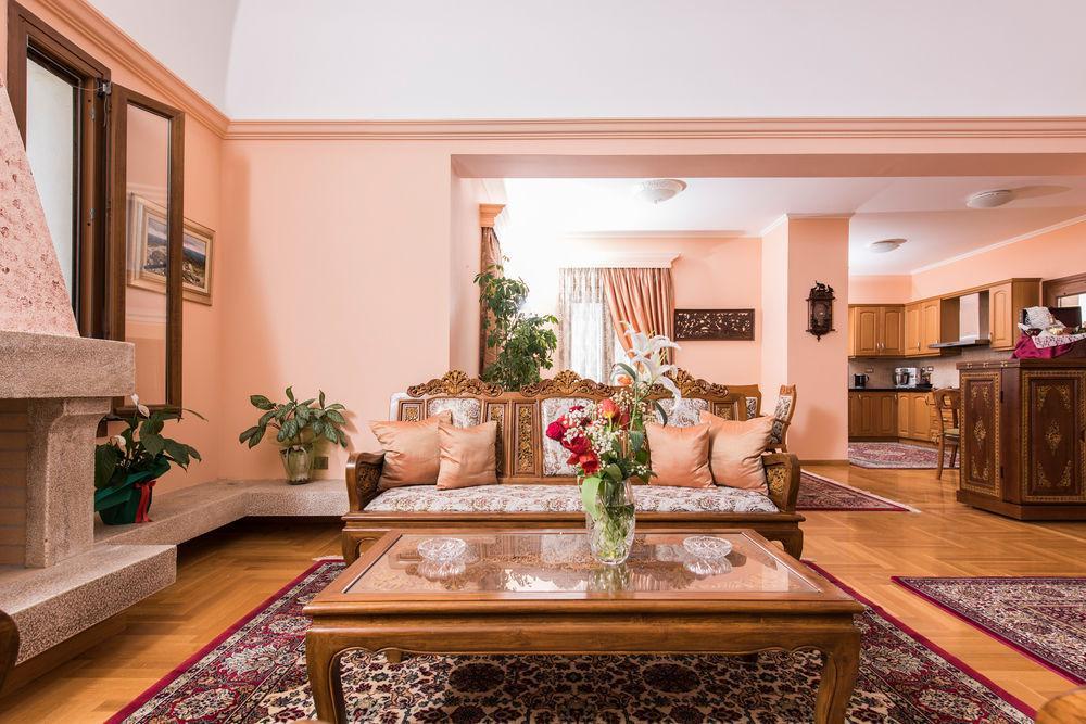 Zeus Residence อาโกรตีรี ภายนอก รูปภาพ