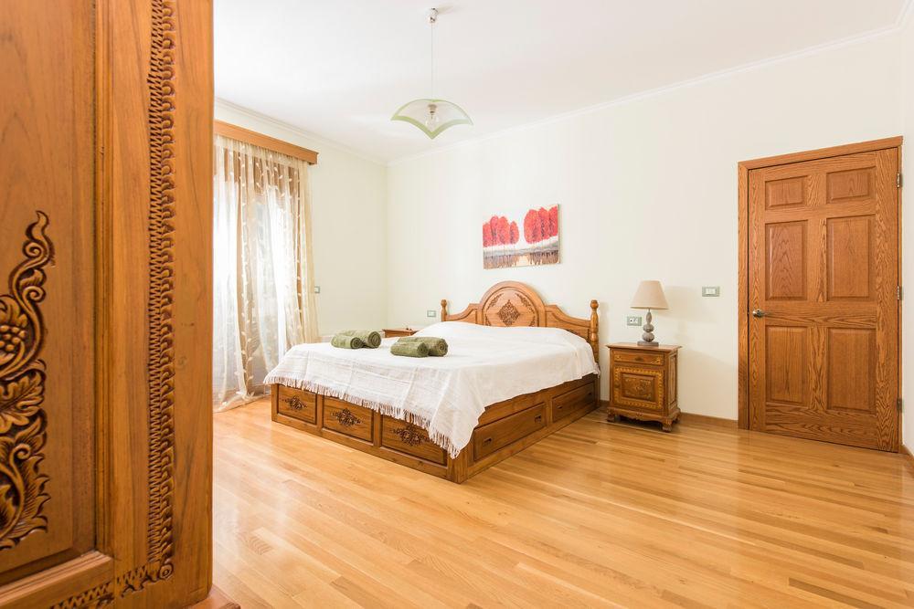 Zeus Residence อาโกรตีรี ภายนอก รูปภาพ